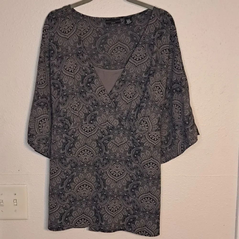 Apostrophe blouse size 20 - 22 W
